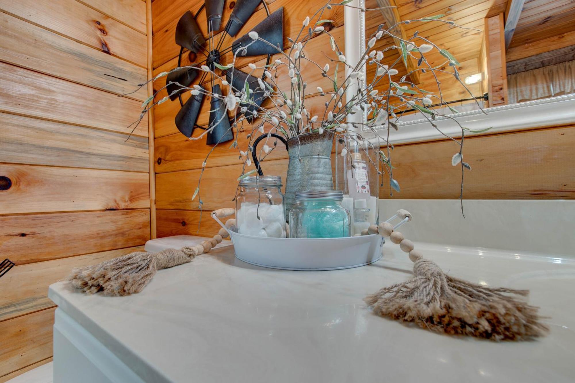 The Willow, Secluded And Cozy Country Cabin Ravenna Bagian luar foto