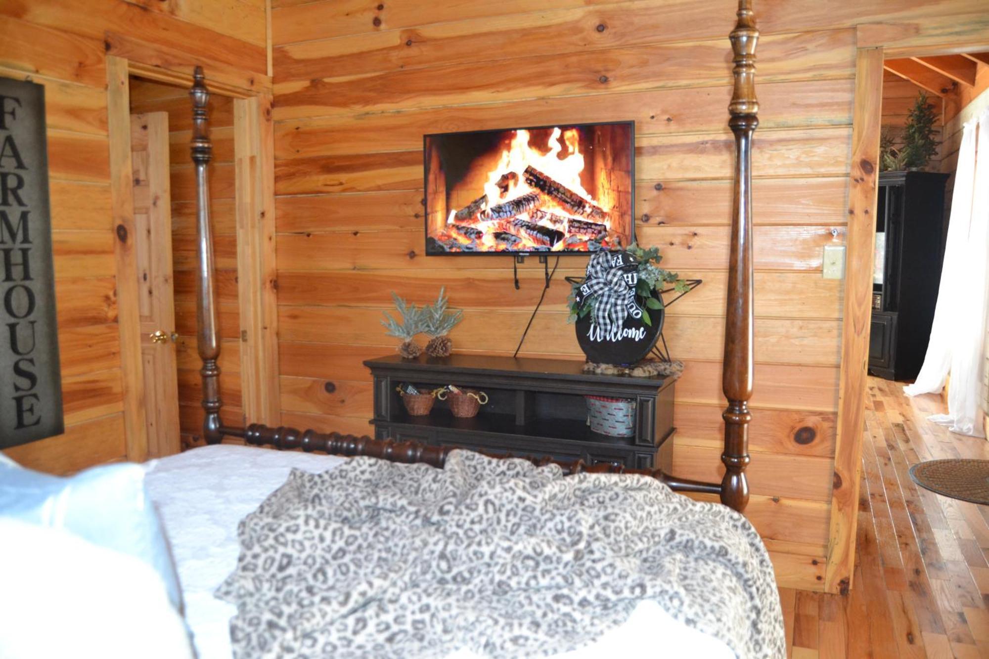 The Willow, Secluded And Cozy Country Cabin Ravenna Bagian luar foto