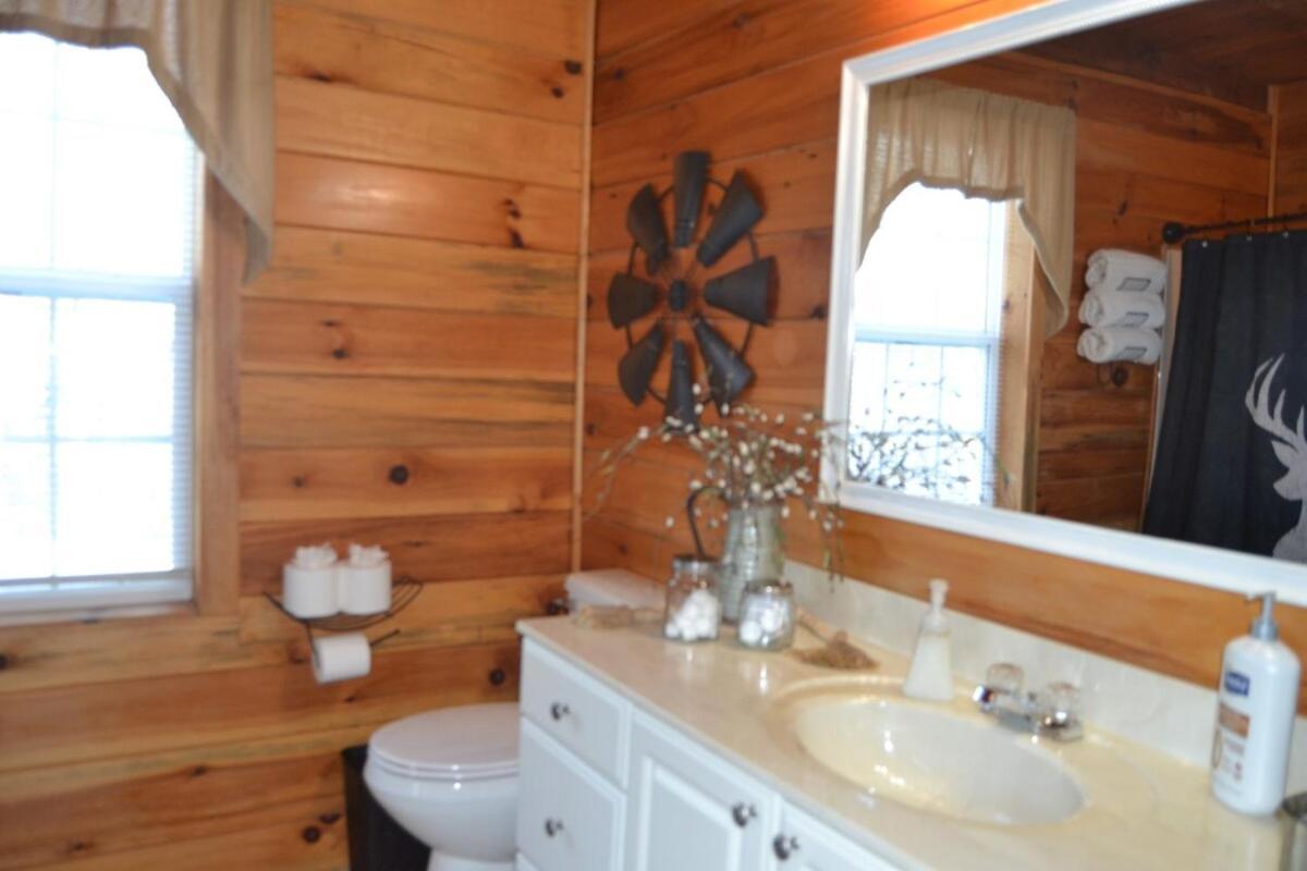 The Willow, Secluded And Cozy Country Cabin Ravenna Bagian luar foto